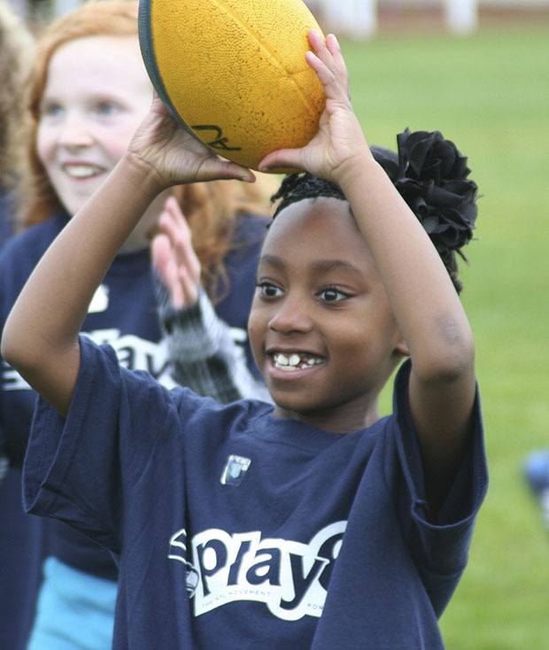 Seahawks help kids go play outside at IslandWood 