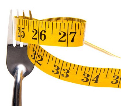 Moderate calorie restriction supports weight control and a healthier lifestyle.