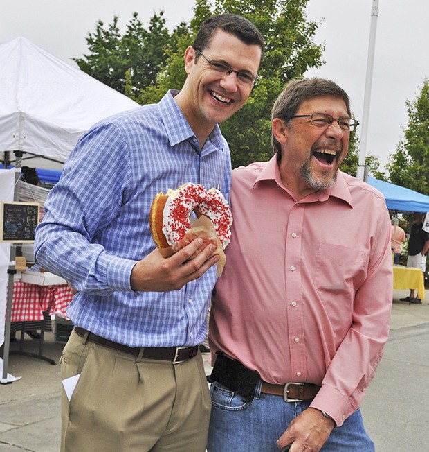 State Sen. Joe Fain (R-Auburn) shares a laugh with Ray Vefik