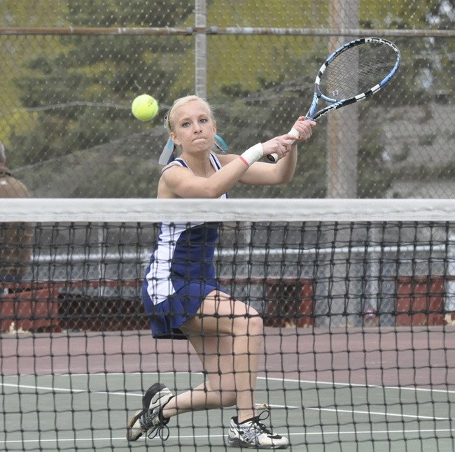 Auburn Riverside senior Jennifer Lancaster in action against Thomas Jefferson.