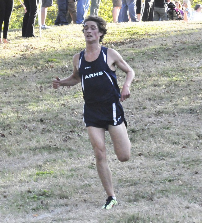 Auburn Riverside senior Korey Krotzer on the course during the Ravens' tri-meet with Auburn and Thomas Jefferson.