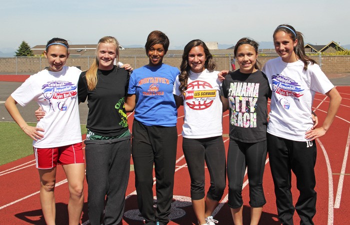 Members of the Auburn Mountainview 400- and 1