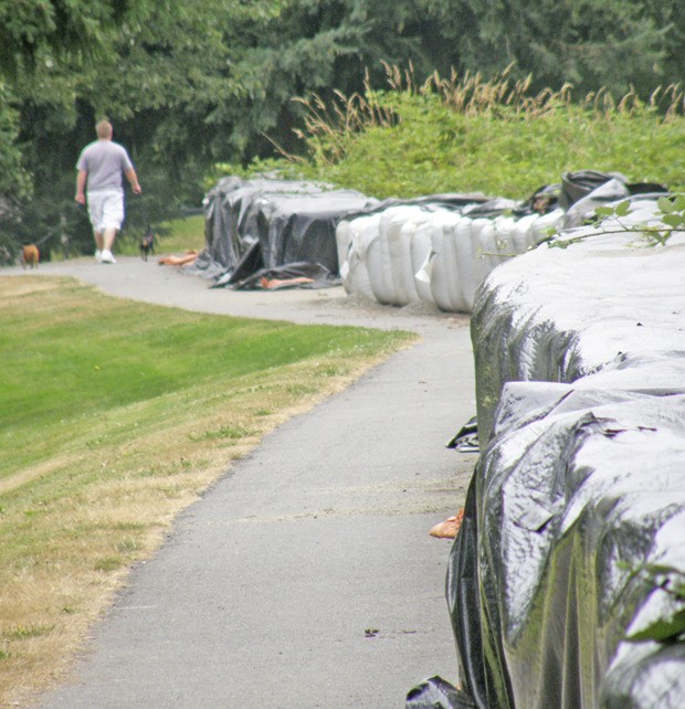 Crews will remove sandbags at various sites around Auburn