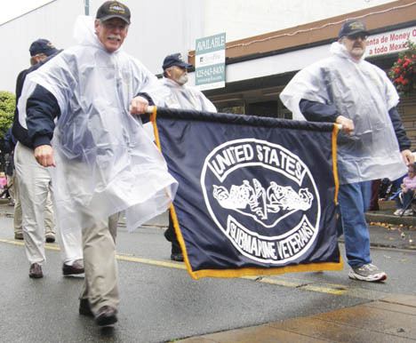 The United States Submarine Veterans were one of six entries to receive top honors from the 44th Veterans Day Parade in Auburn.