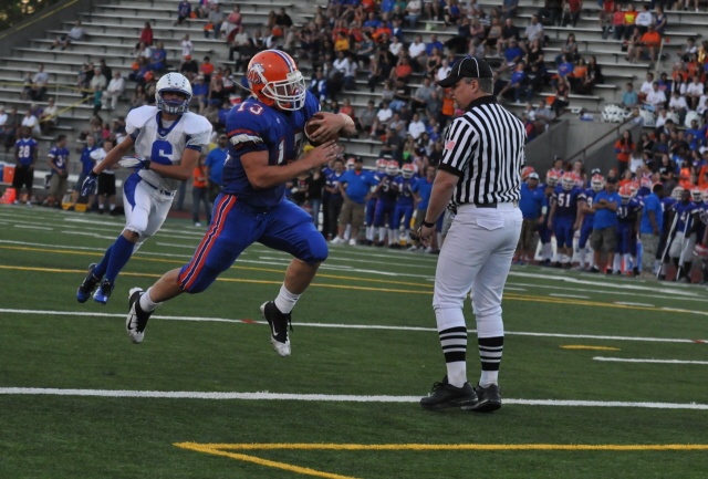 Auburn Mountainview senior Victor Korchemniy scores Friday against Eatonville.