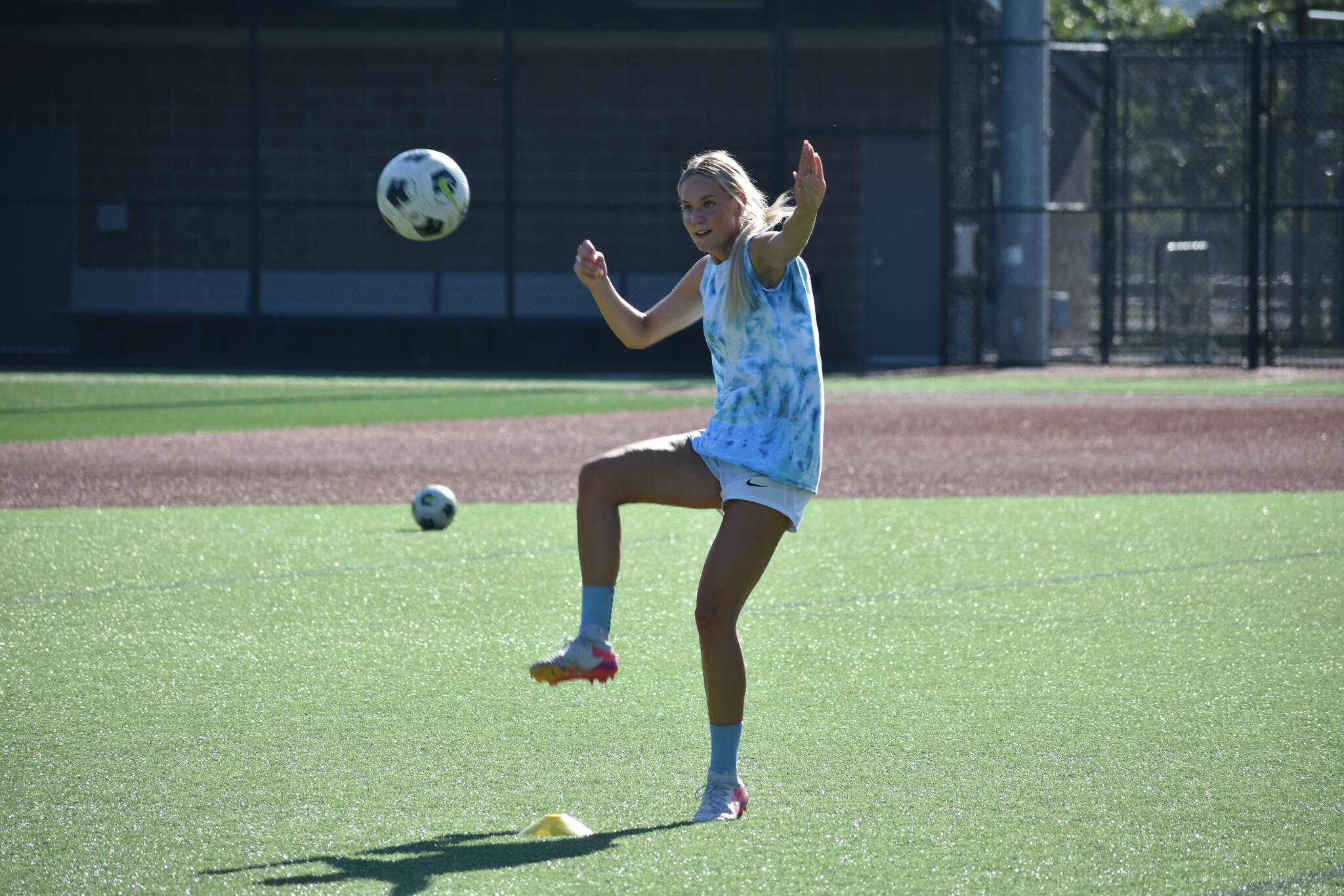 Auburn Riverside’s Caitlin Riggs controls the ball during practice. Ben Ray / The Reporter