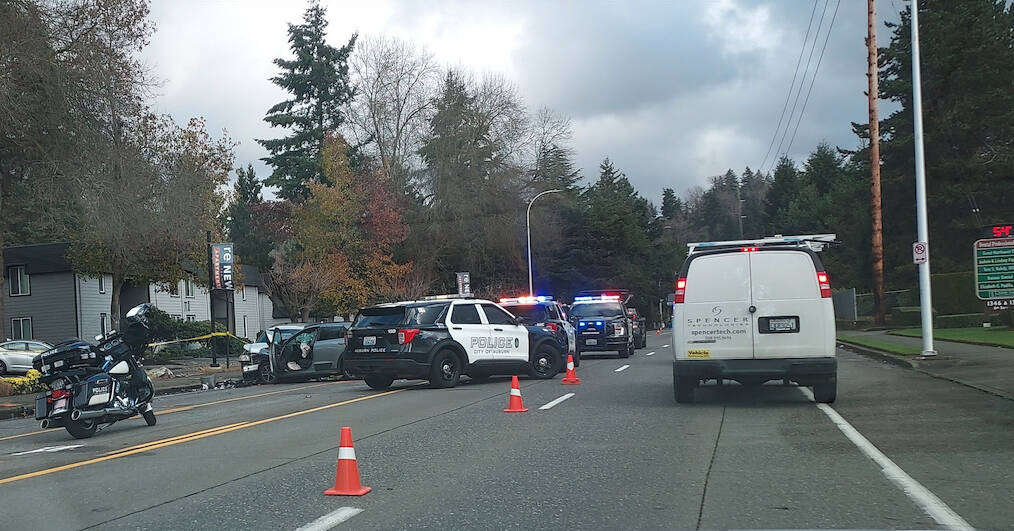 Photo courtesy of Auburn Washington Community Facebook group
Scene of the crash Dec. 26.